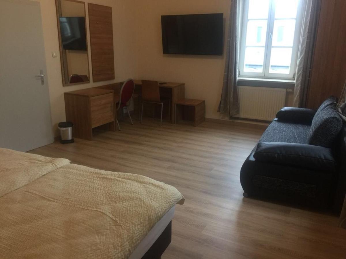 Jujhar's Gästehaus Wasserburg Zimmer foto